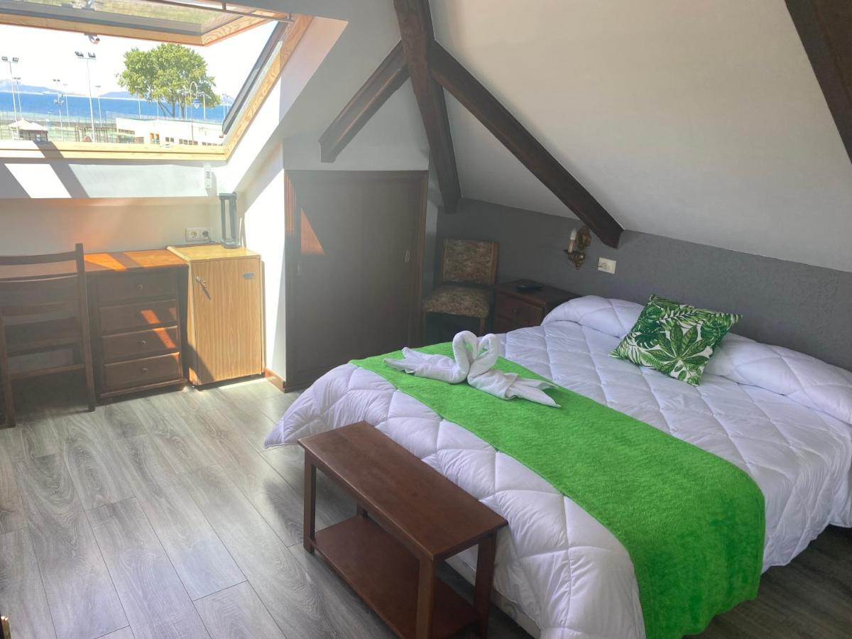 Hotel Playa Samil Vigo Bagian luar foto